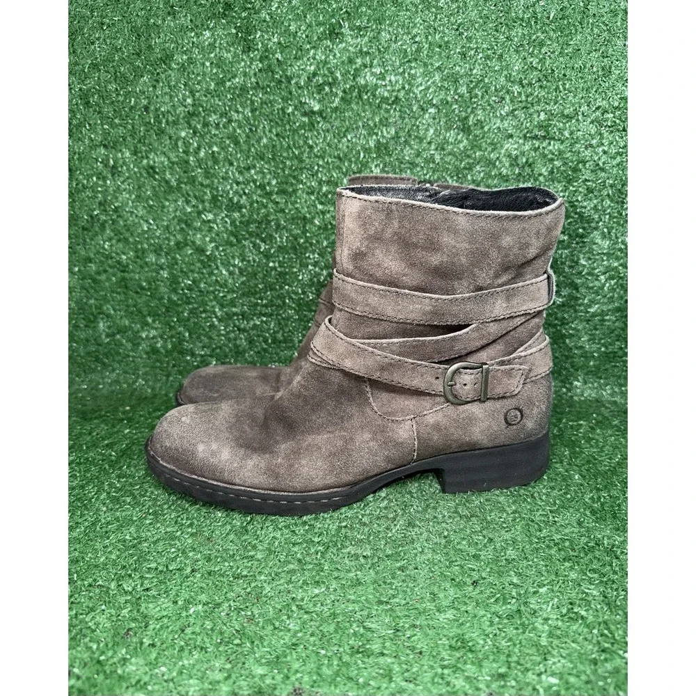 Born Kenya Ankle‎ Boots Booties Shoes Womens Size 8 Gray Distressed Suede Zip Up